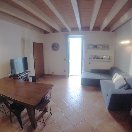 White Garden - Apartment With Access To The Lake Lierna Exterior photo