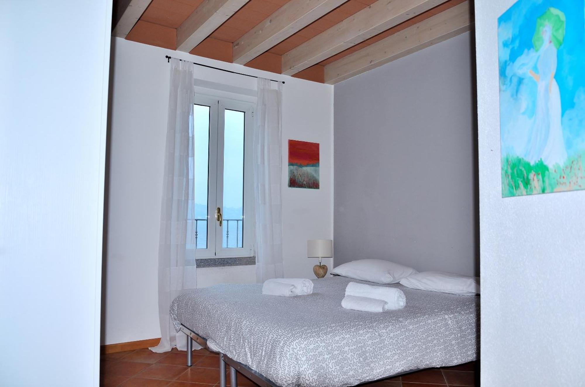 White Garden - Apartment With Access To The Lake Lierna Exterior photo